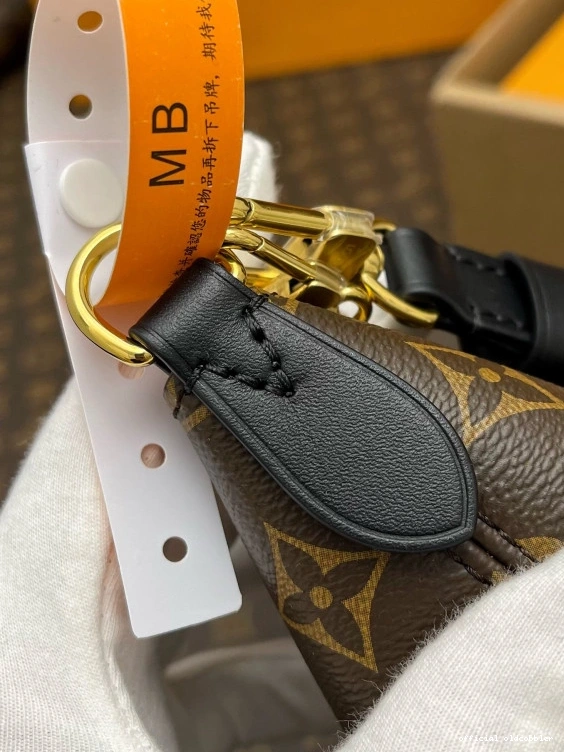 Official oldcobbler VUITTON BOULOGNE LOUIS 0821